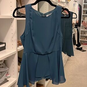 Elizabeth and James teal tailored tank with zipper back, size small. Like new.